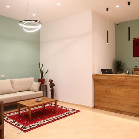 Doko Hotel Radhimë Extérieur photo