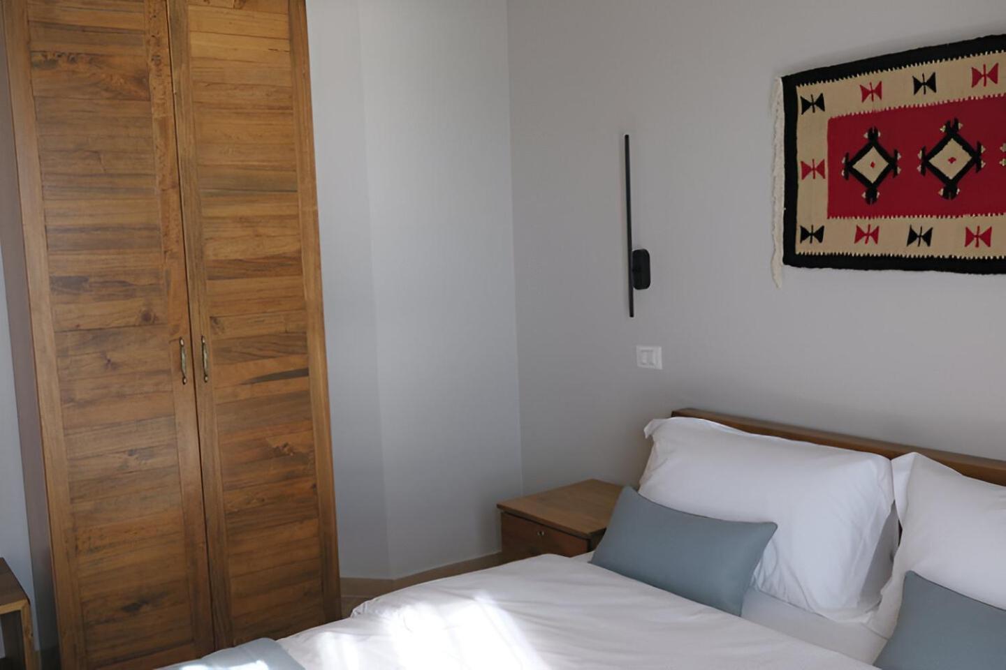 Doko Hotel Radhimë Extérieur photo