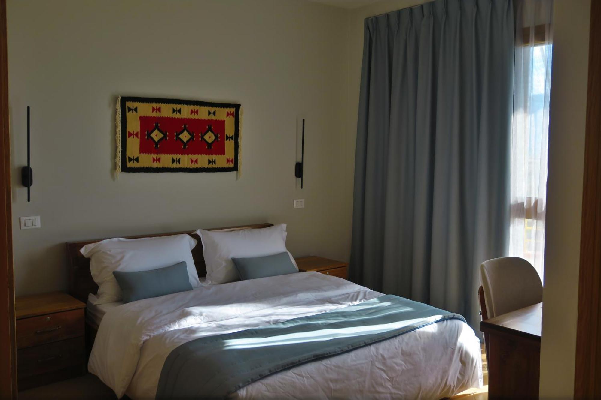 Doko Hotel Radhimë Extérieur photo