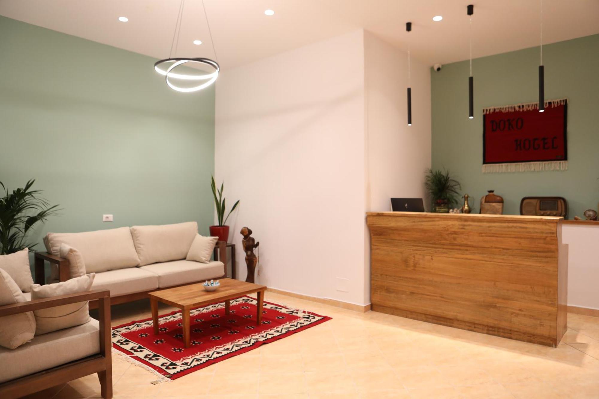 Doko Hotel Radhimë Extérieur photo